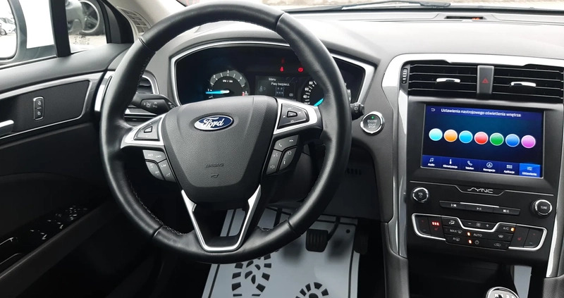 Ford Mondeo cena 92900 przebieg: 49853, rok produkcji 2021 z Dębica małe 781